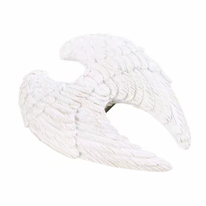 Heartwarming wing of the heart resin magnet