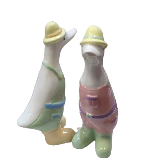 Ceramic Ducks in Aprons 14cm
