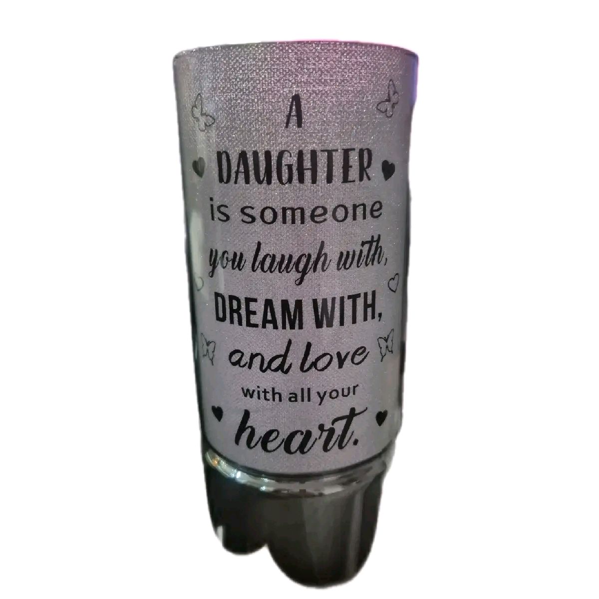 Sentiment light - daughter is someone you will laugh with