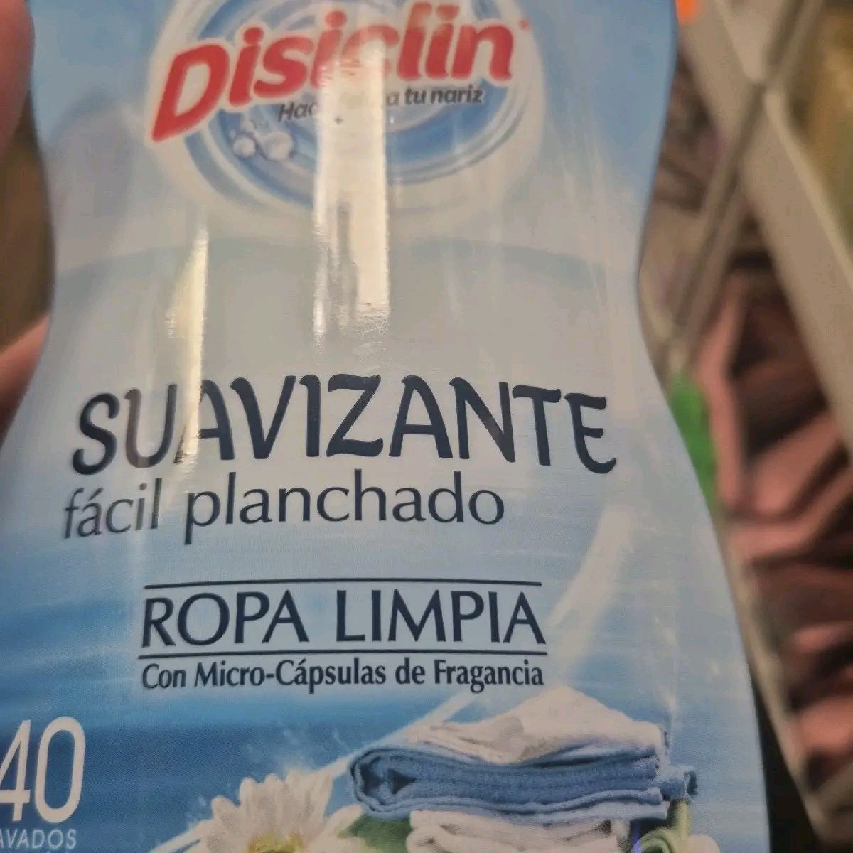 Disiclin laundry fabric softener