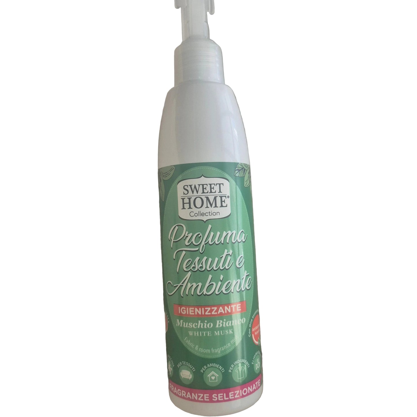 Sweet home sanitising room and fabric spray in white musk 250ml