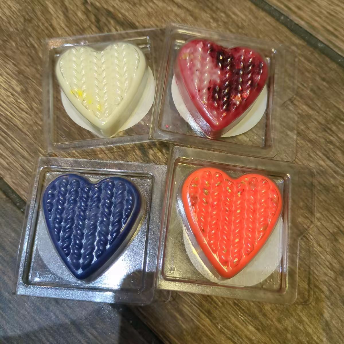various shapes Clamshell Wax Melts, Scents A-E approx 11g scented