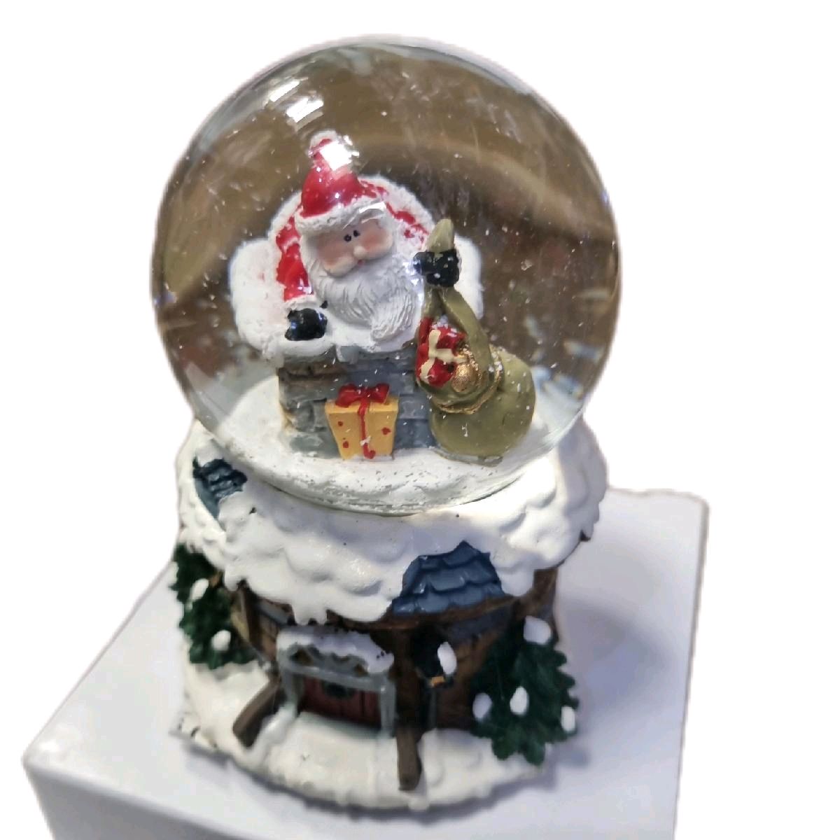 Santa & Chimney Snow Globe - Christmas Decoration Ornaments