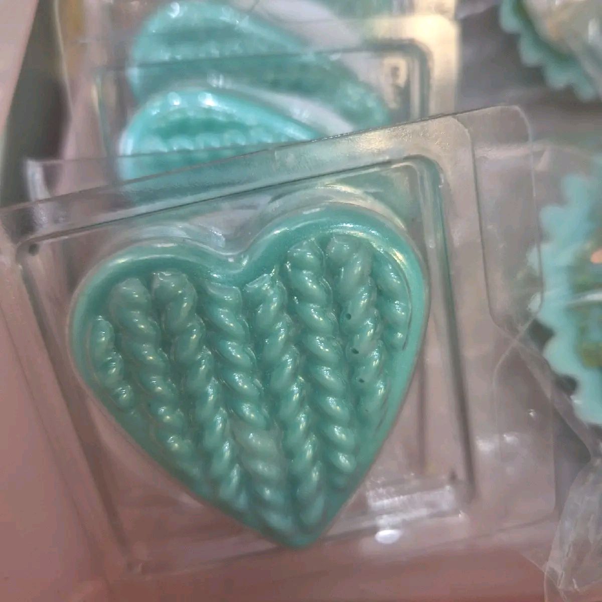 various shapes Individual Clamshell Wax Melts, Scents P-Z