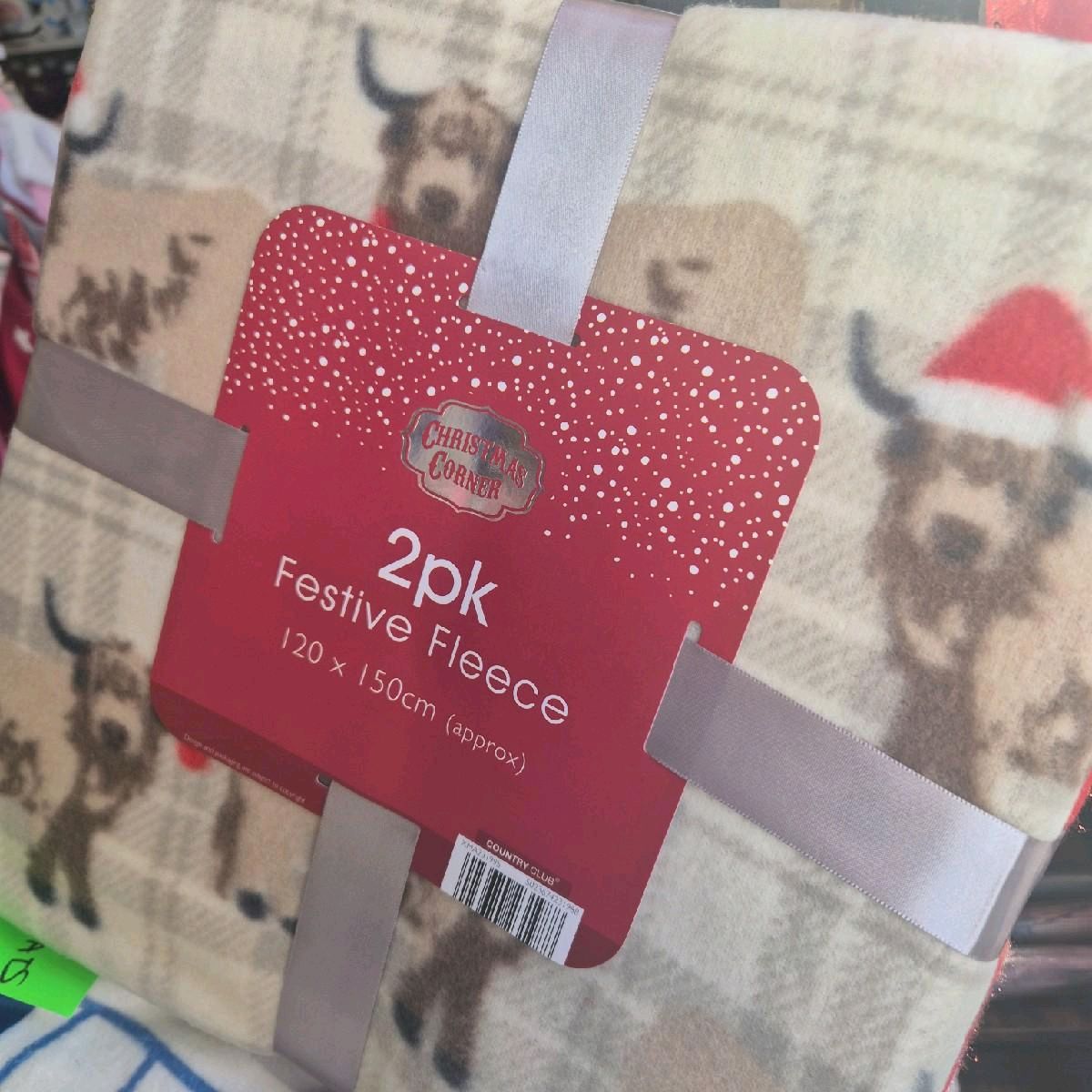 Pack of 2 Festive Design Fleece Throws 125x150cm - Highland Cow, Soft and Cozy