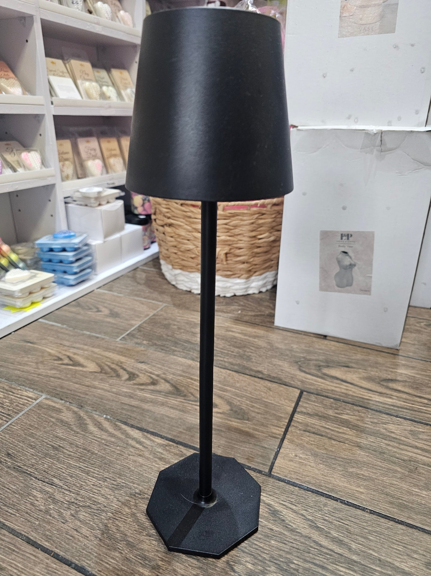 Movable Rechargeable Table Lamp