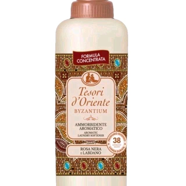 Black Rose and Labdanum 750 ml Italian Laundry Softener 760ml - Softening Solution for Your Laundry Needs