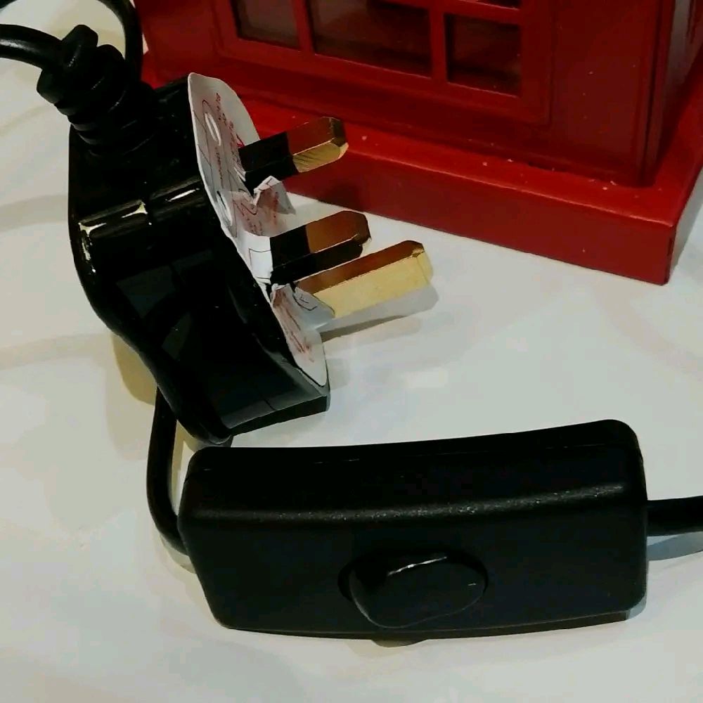 British Phonebox Electric Wax Melt Burner - Clean and Safe Alternative to Traditional candle