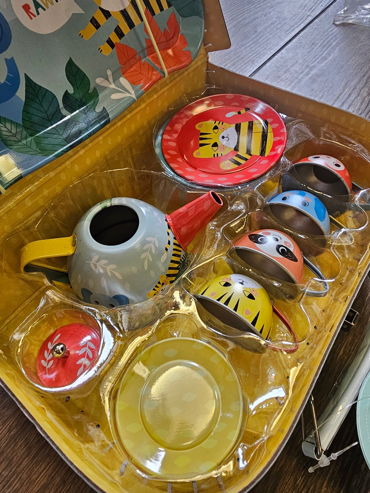 15pc Jungle Tea Set in Carry Case
