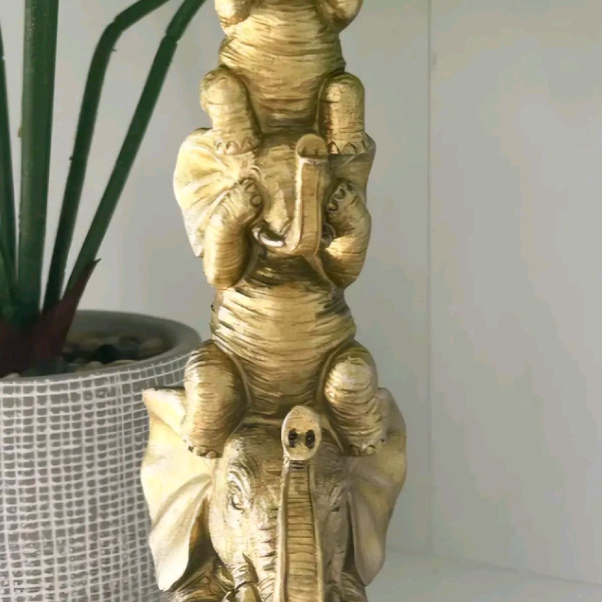 3 Wise Elephants Figurines