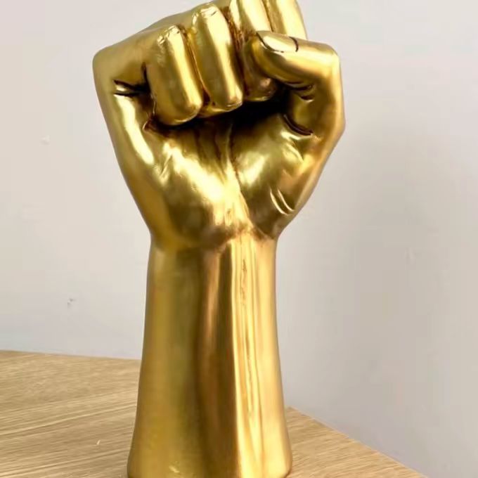 22cm Gold Hand Power Fist Ornament