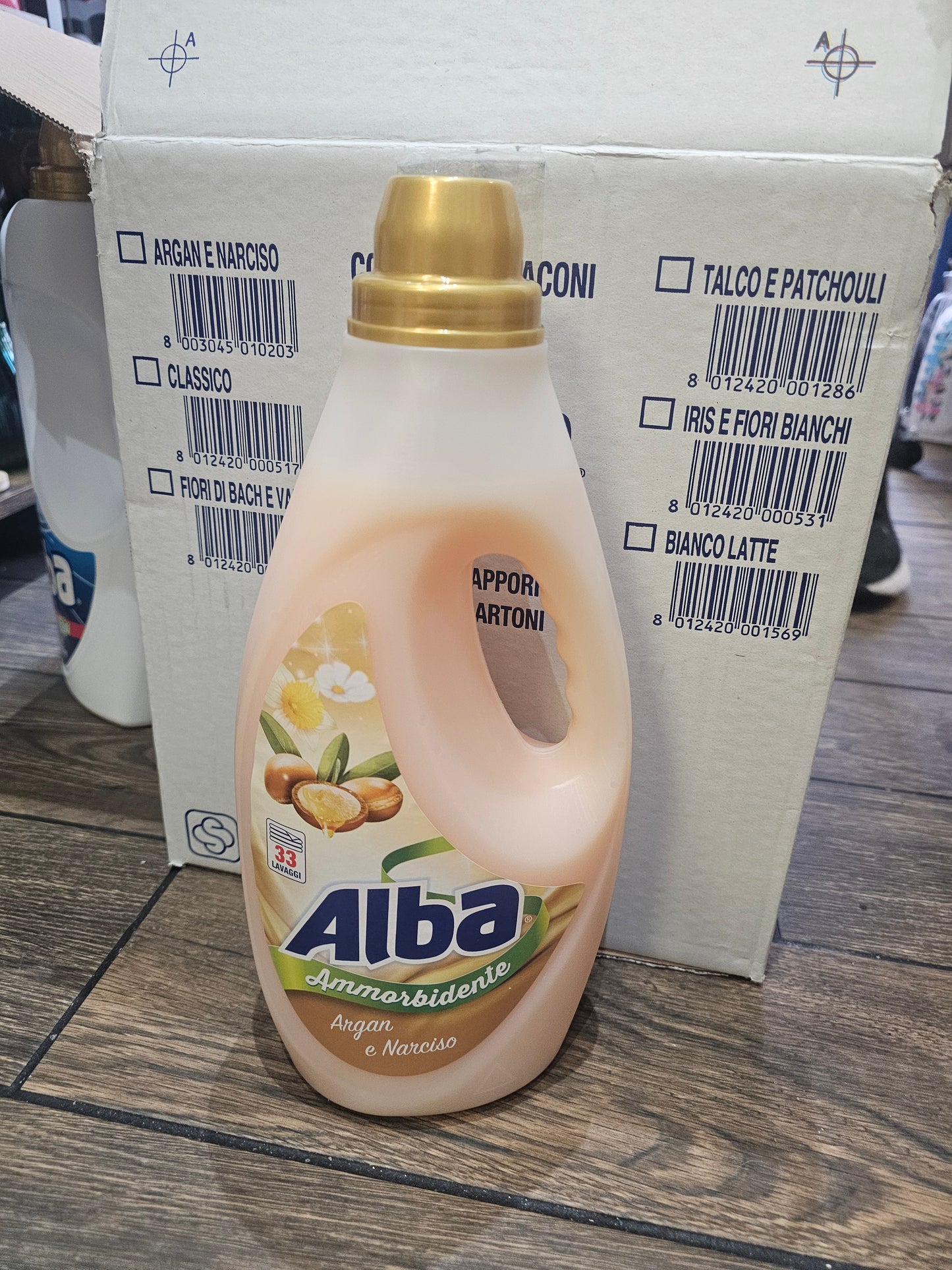 Alba Italian fabric softeners in various scents 1850 ml, suitable for 33 washes