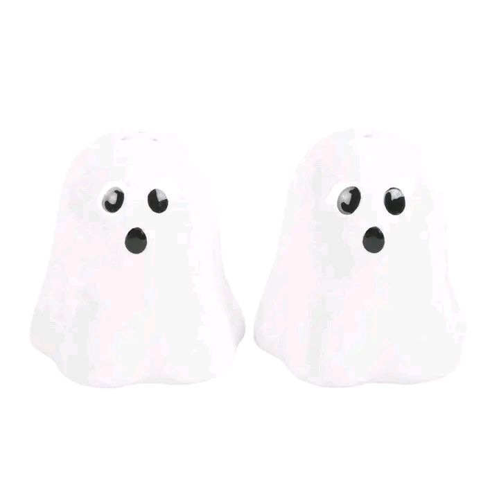 Ghost Salt & Pepper Shaker set