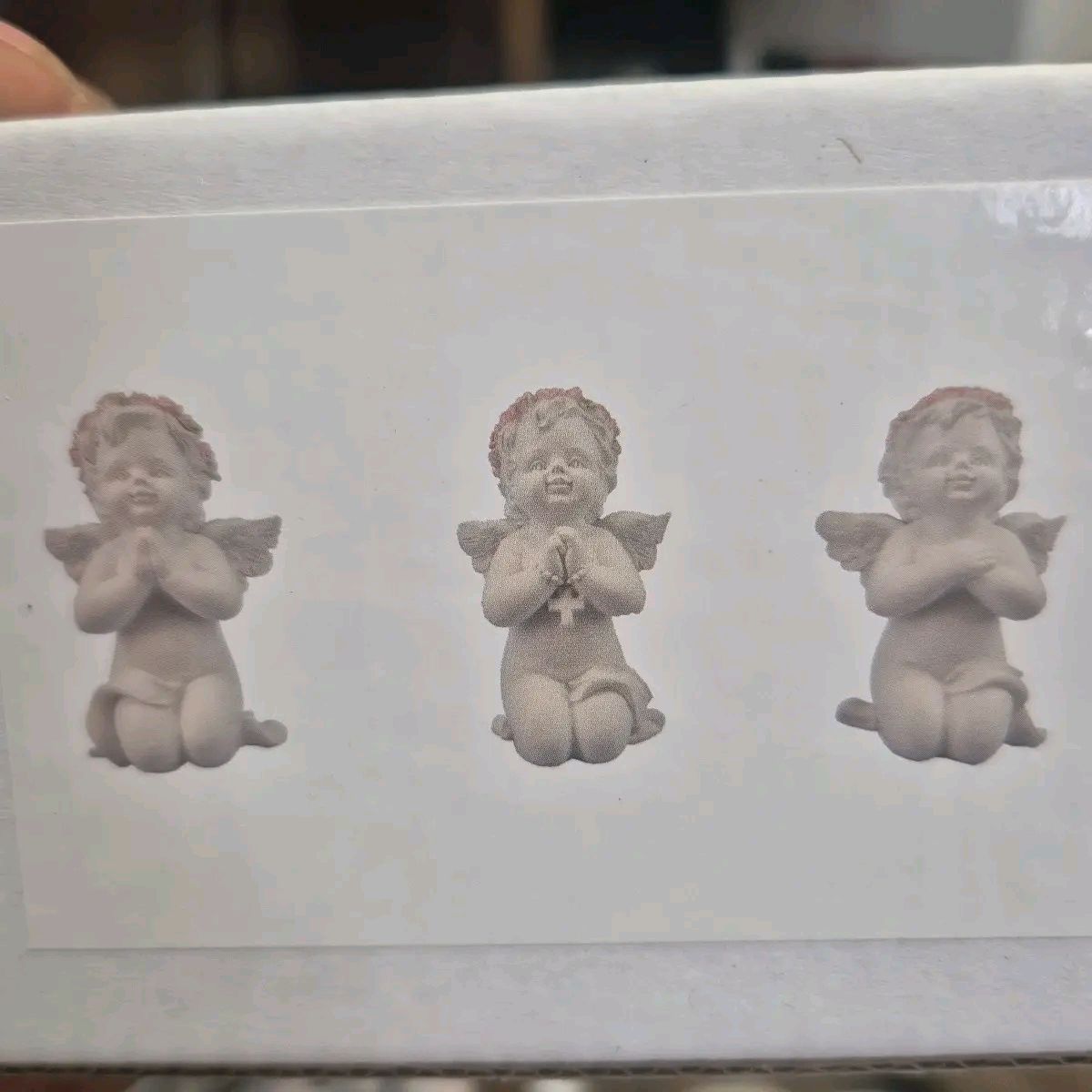 Set of 3 praying cherubs