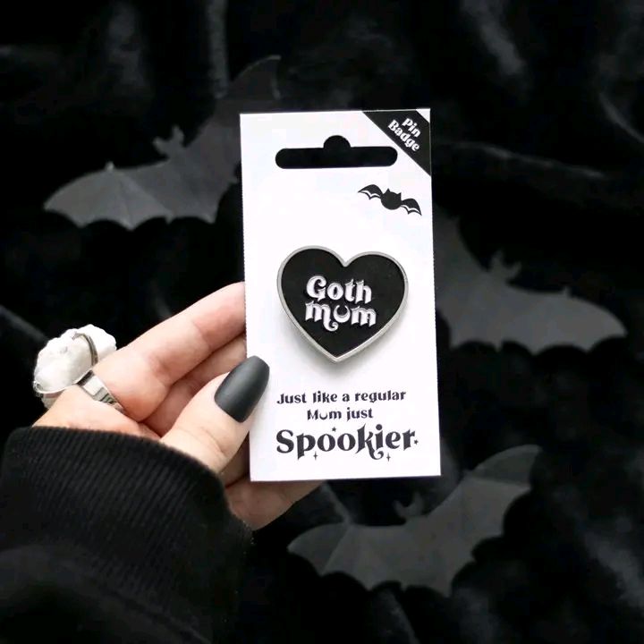 Goth mum Pin Badge