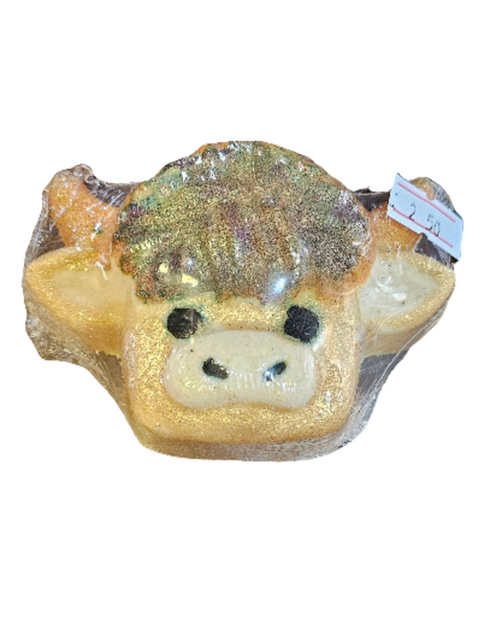 Highland Cow Bath Bomb Scented in Christmas Kiss