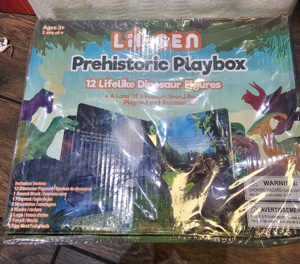 Land Of Dinosaurs Sound Book, Playmat and accessories