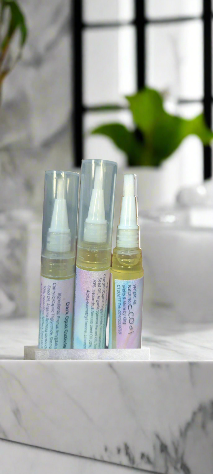 Cuticle oil pens