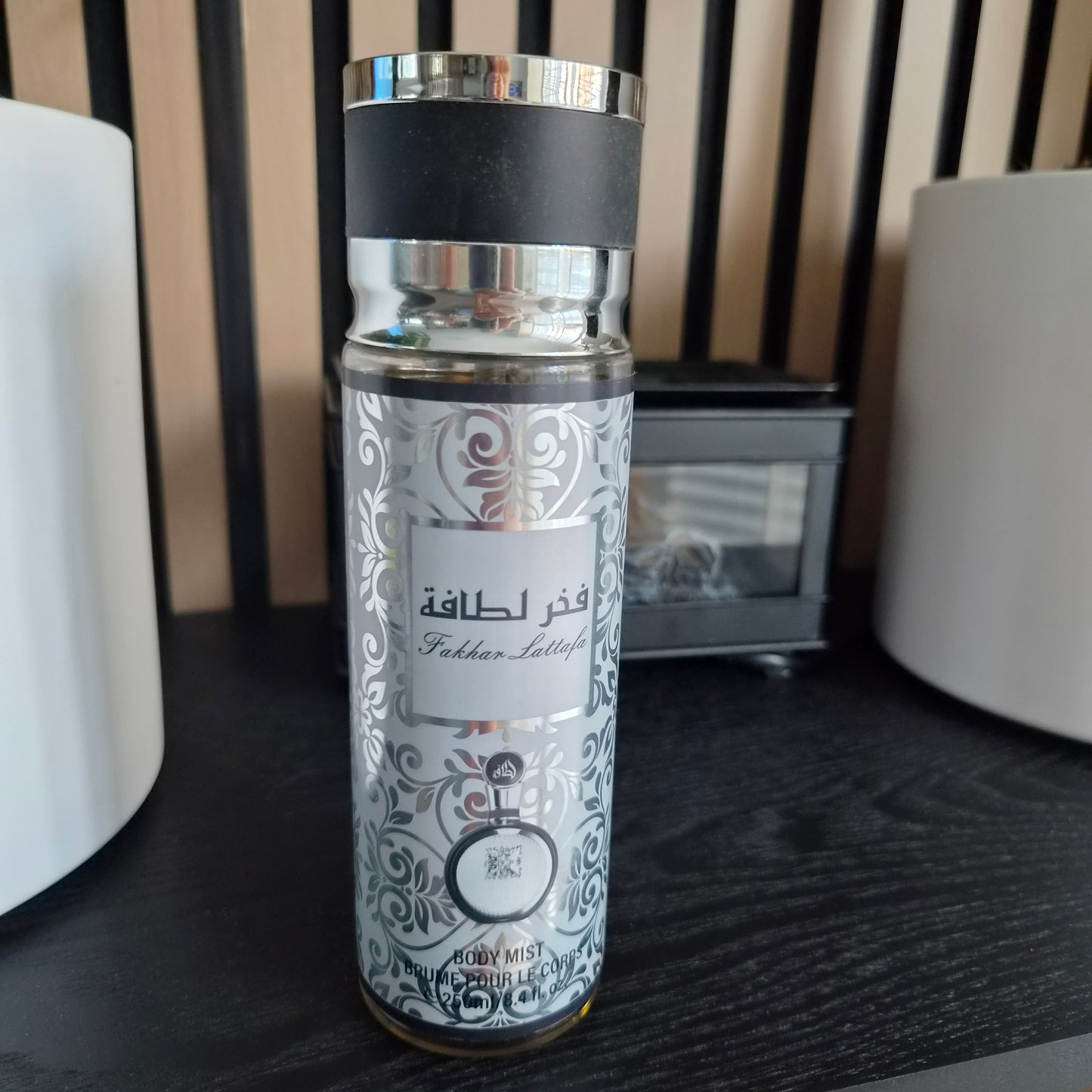 250ml Lattafa Fakhar Silver body mist.