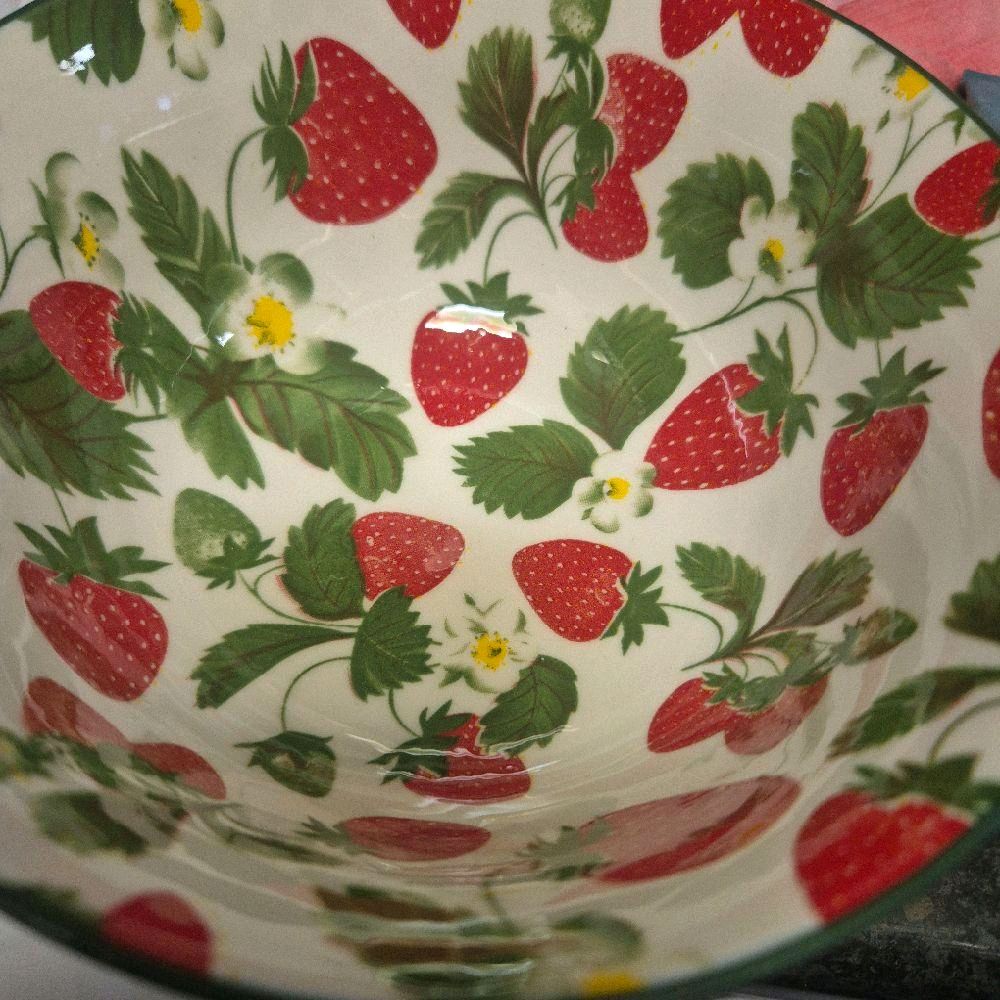 Strawberry Printed Bowl - 16cm - Tableware Fruit