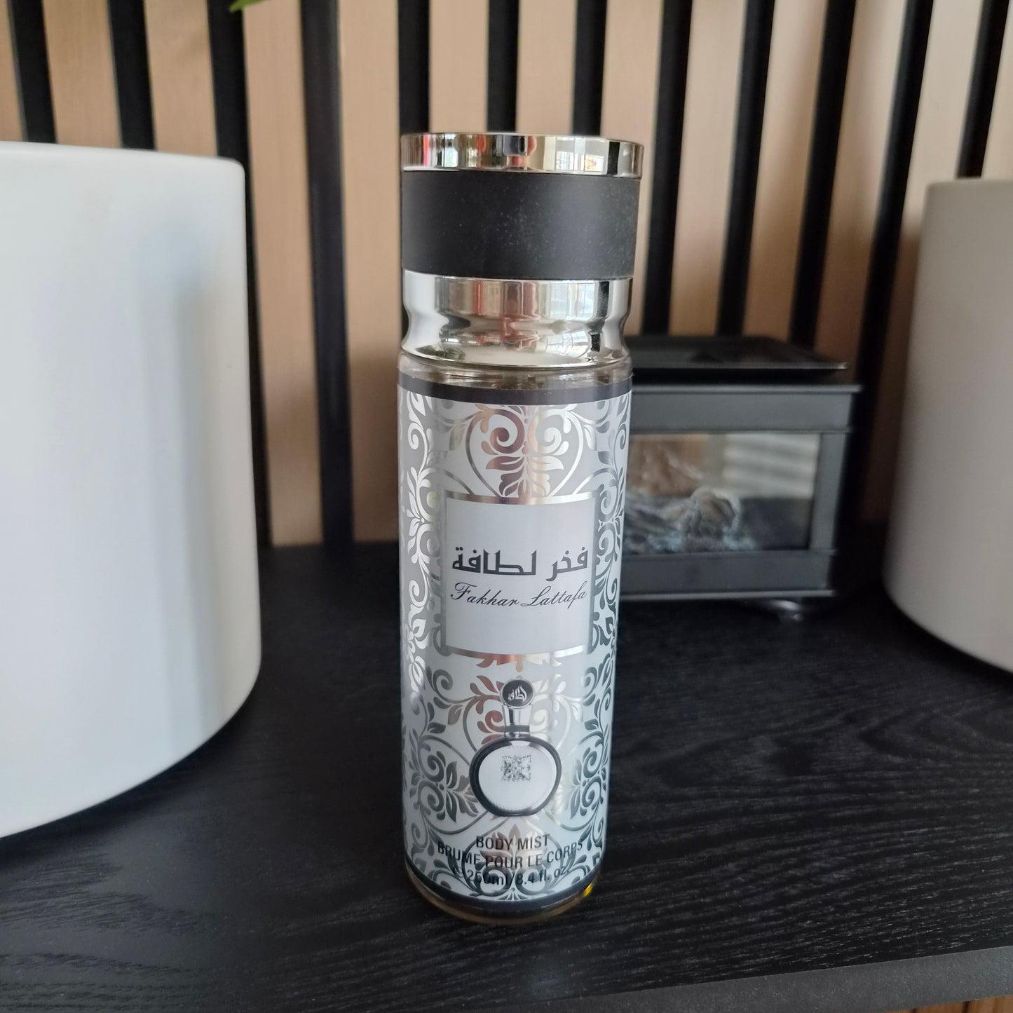 250ml Lattafa Fakhar Silver body mist.