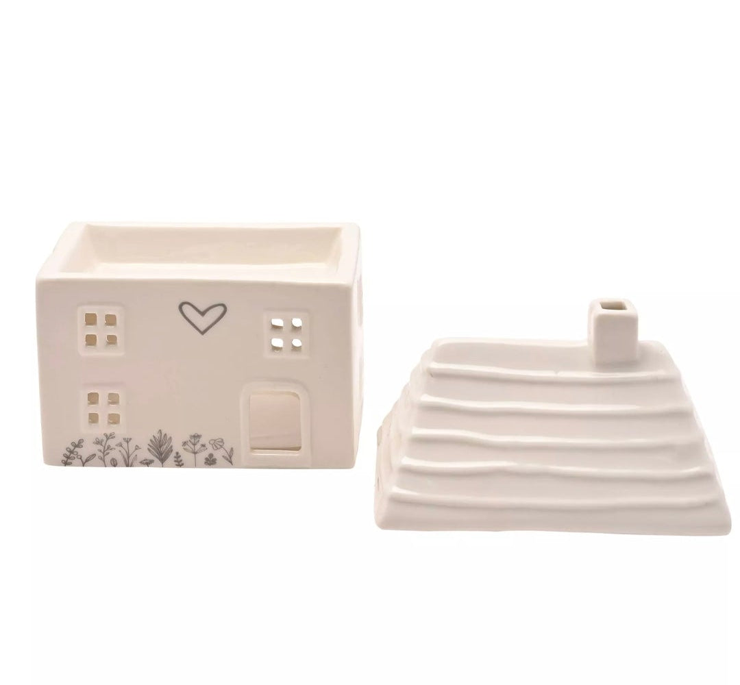 Moments Ceramic House Oil Burner