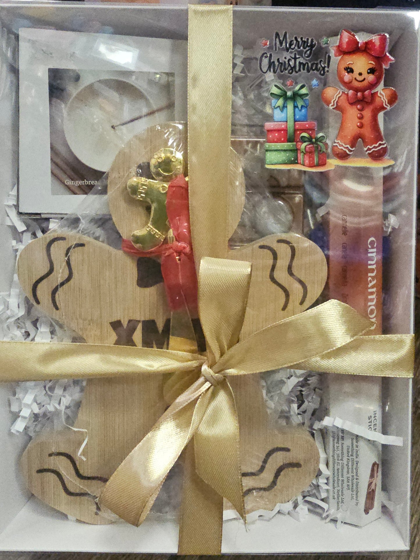 Gingerbread Home GiftBox