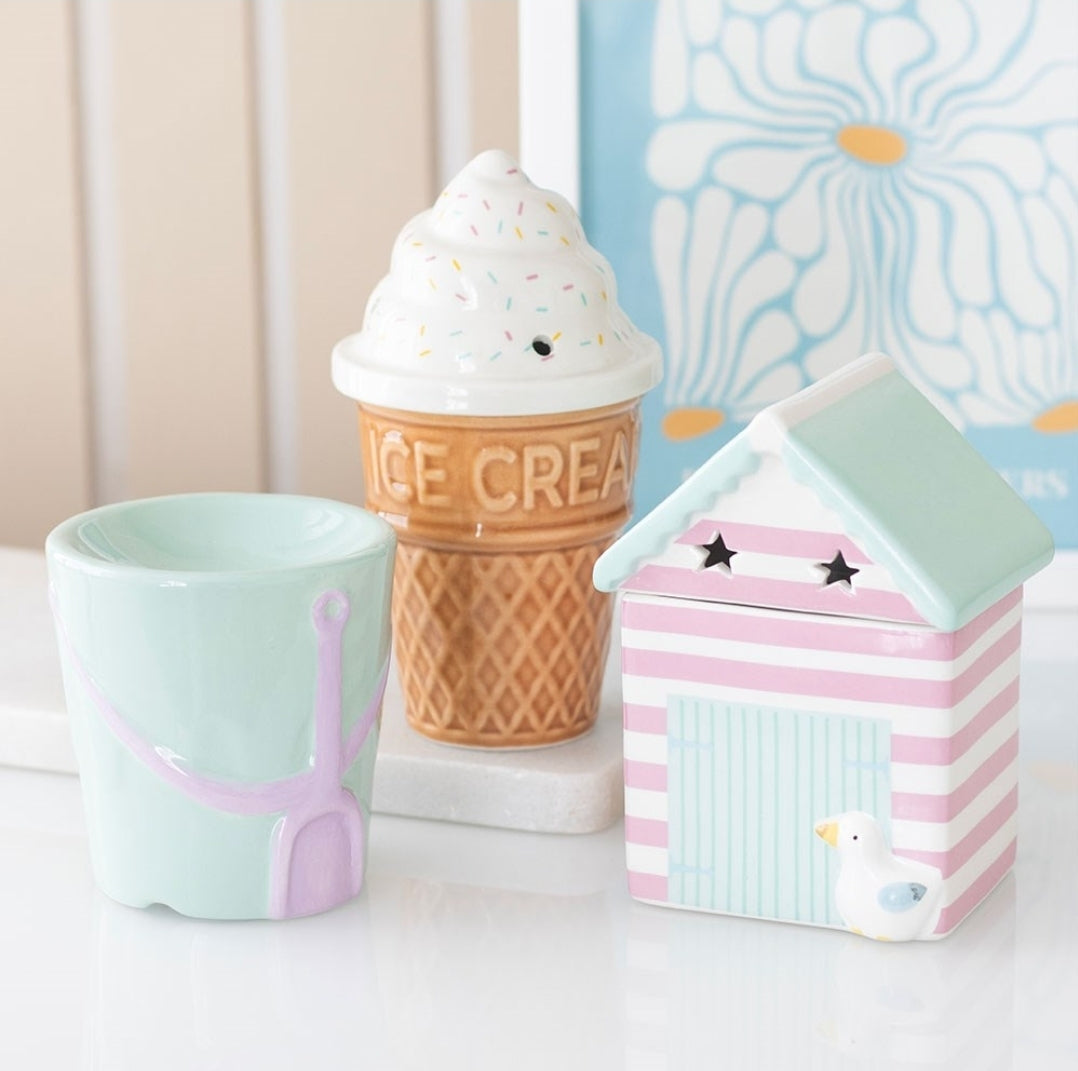 Pastel Bucket and Spade Oil Burner