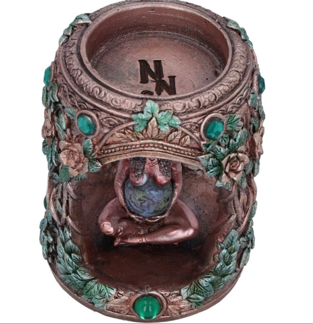 Mother Earth Tea Light 7cm
Bronze Mother Earth Tea Light Holder 7cm
