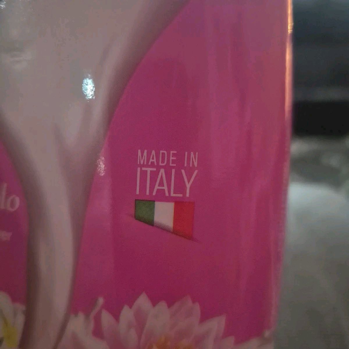 Malizia Italian Bath Foam with Monoi and Lotus Flower