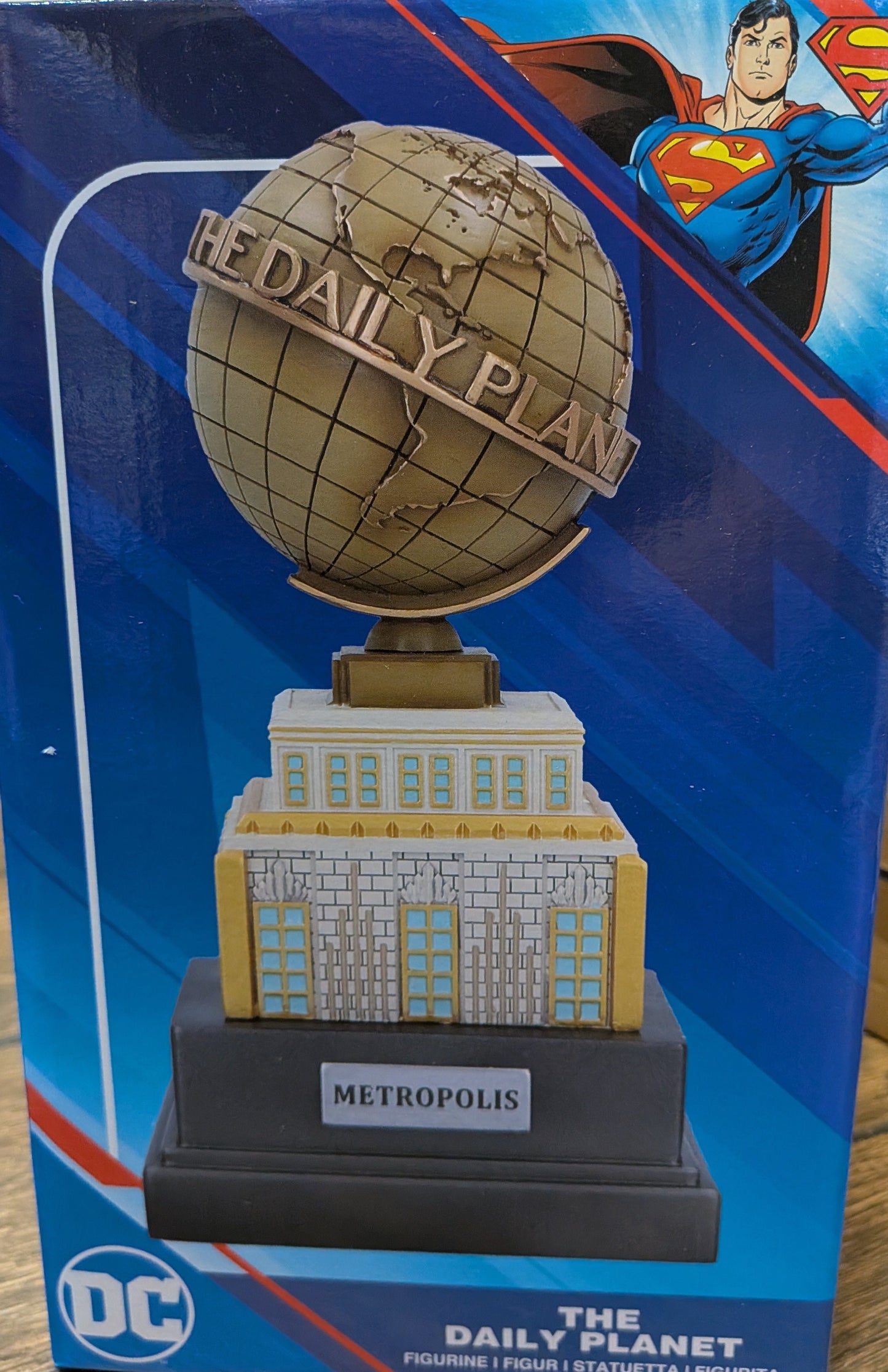 Nemesis Now DC The Daily Planet Ornament 22cm
