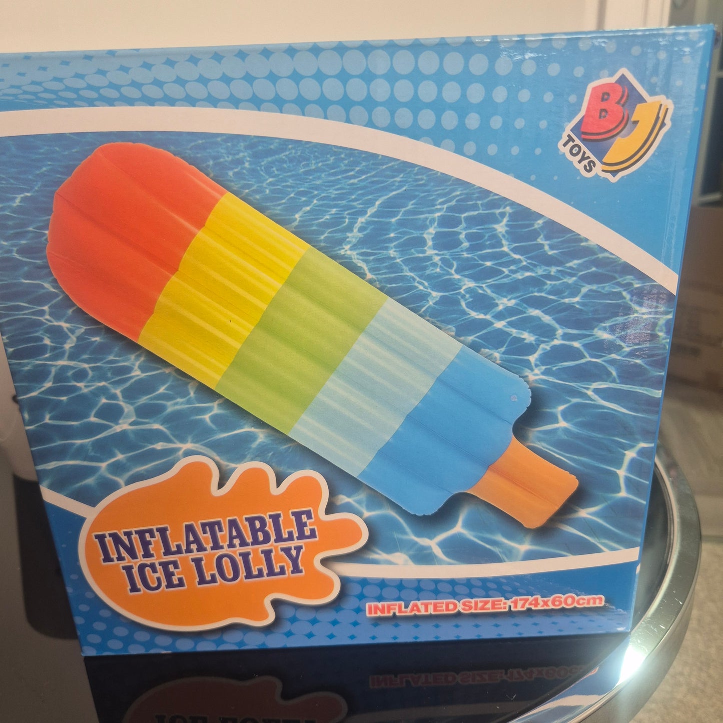Inflatable ice lolly