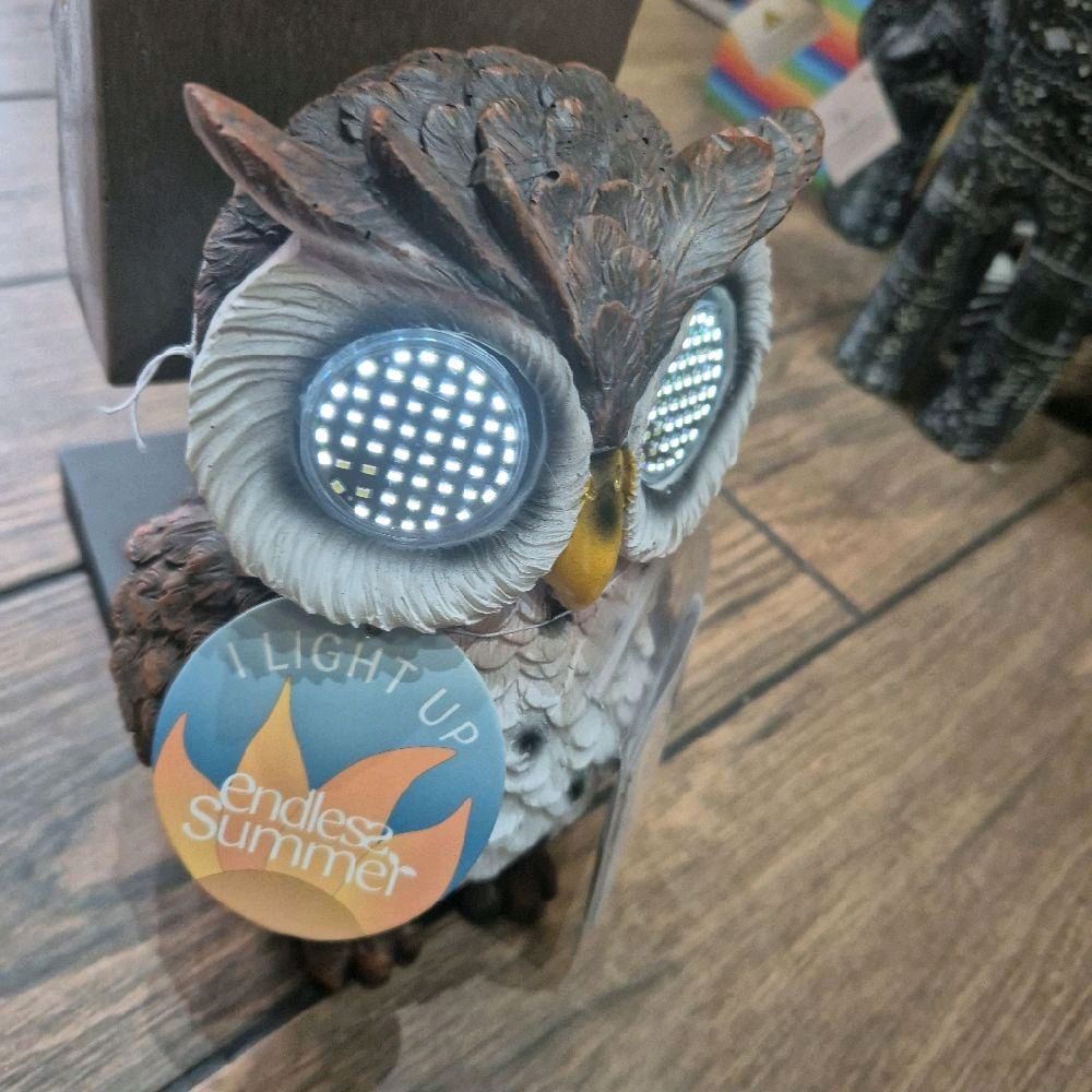 Solar Owl 20.5cm Garden Ornament with Unique Design and Solar Feature