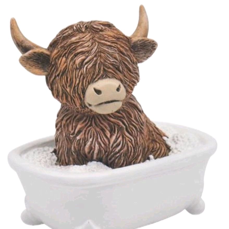 Highland Cow Soaking in Bath Ornament - 18cm - Home Decor Gift - Decoration