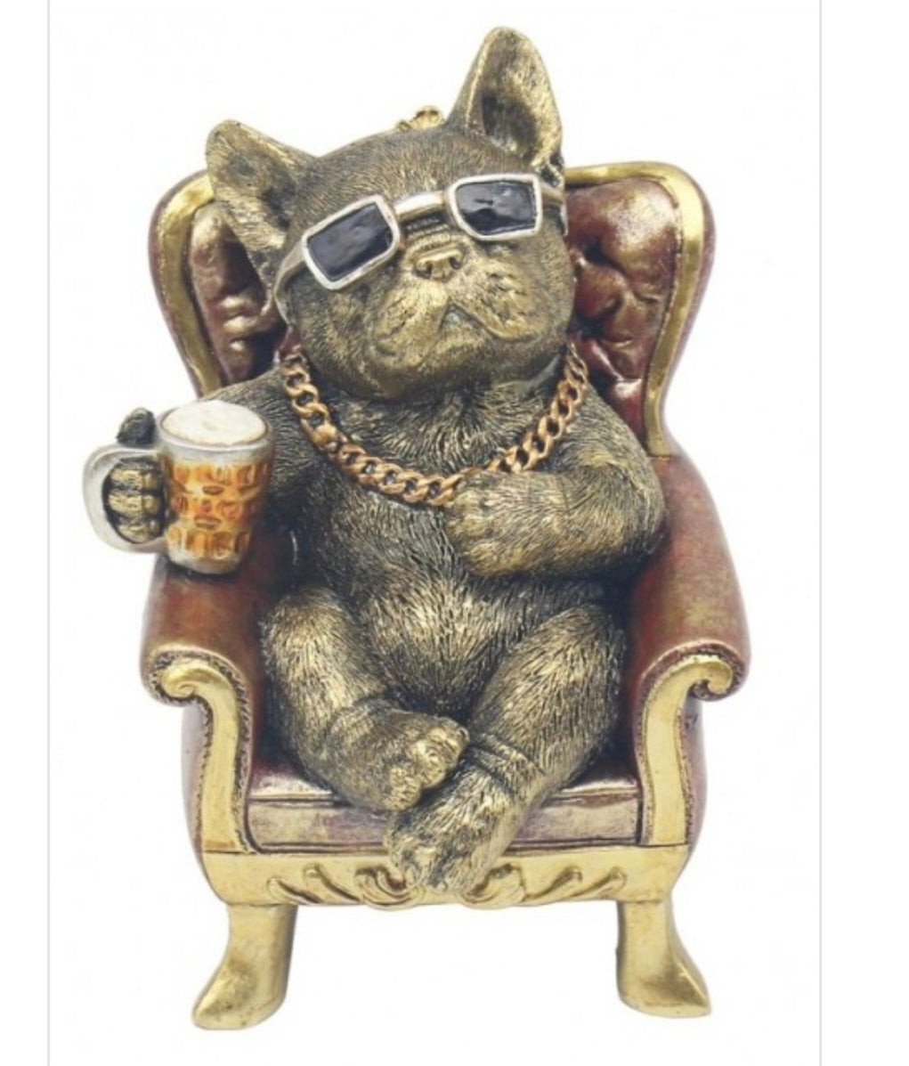 Frenchie relax