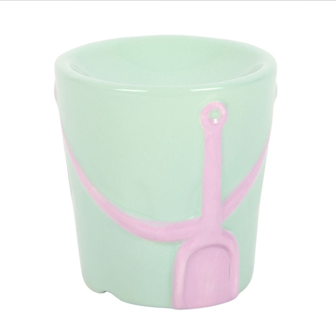 Pastel Bucket and Spade Oil Burner