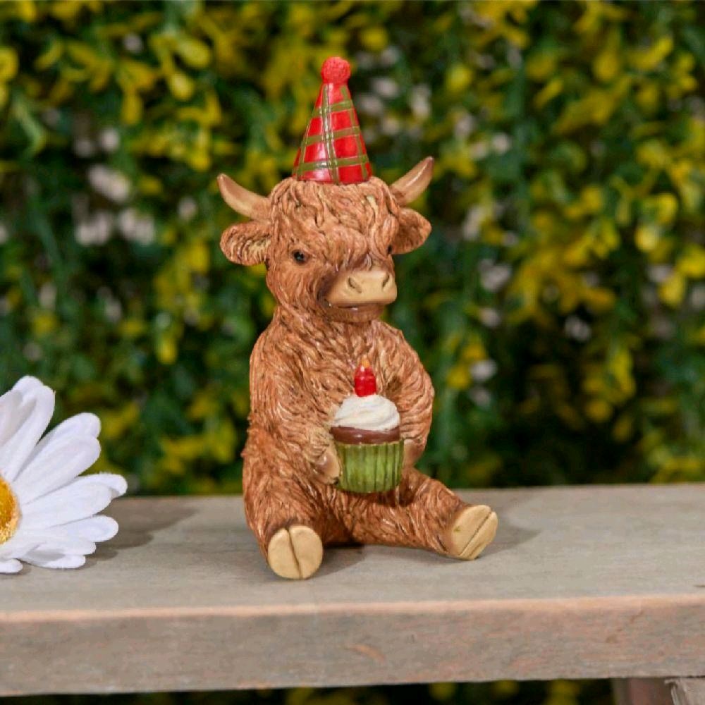 HIGHLAND COW WITH PARTY HAT AND CUP CAKE RESIN ORNAMENT  home decor figure Gift Figurine