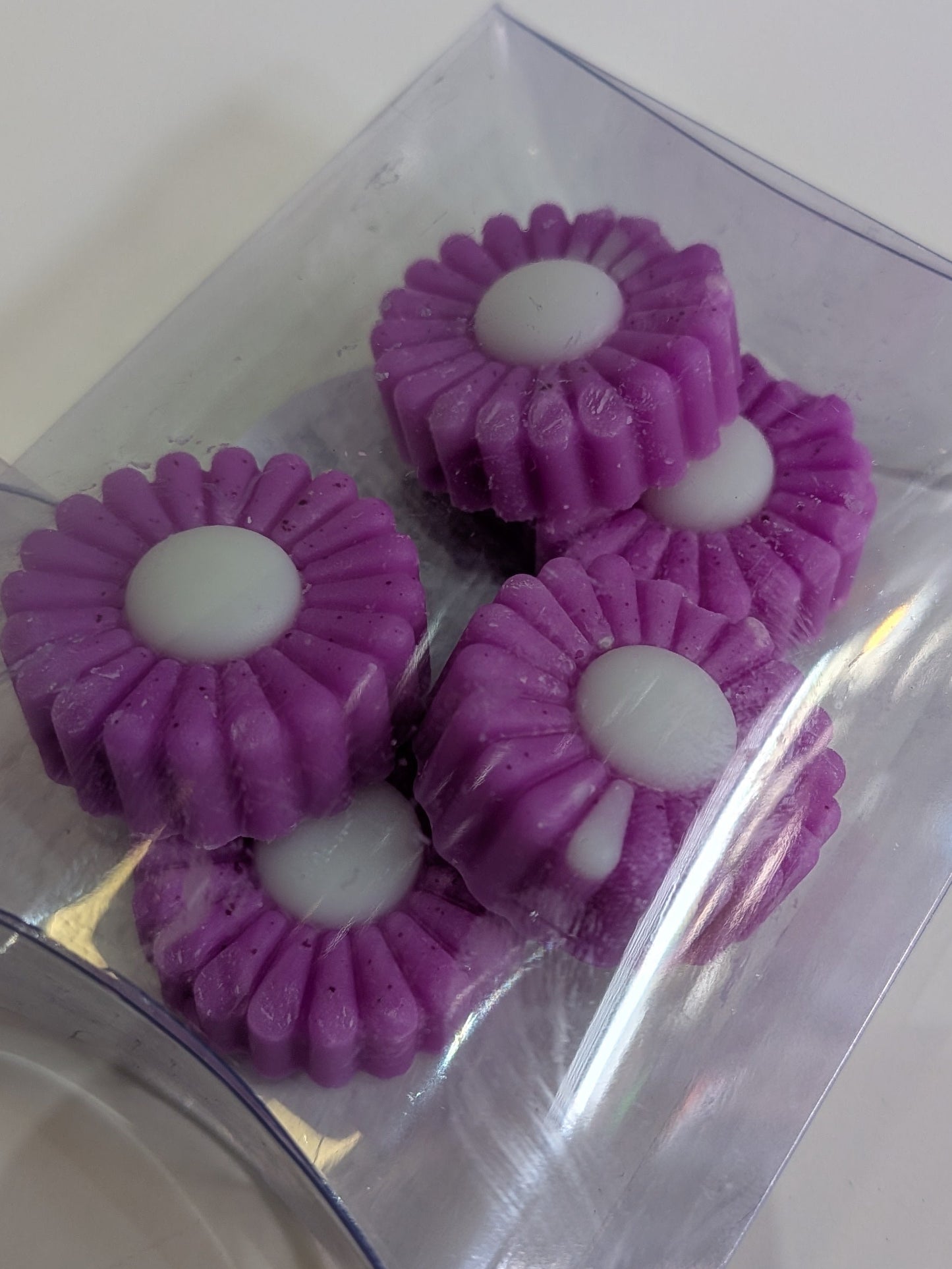 Sol Inspired Flower Shaped Mini Wax Melts in clear Pillow Box