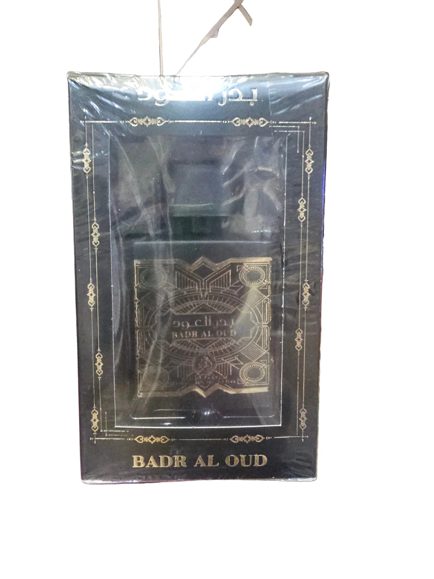 Al-Fakhr Badr Al Oud perfumes.