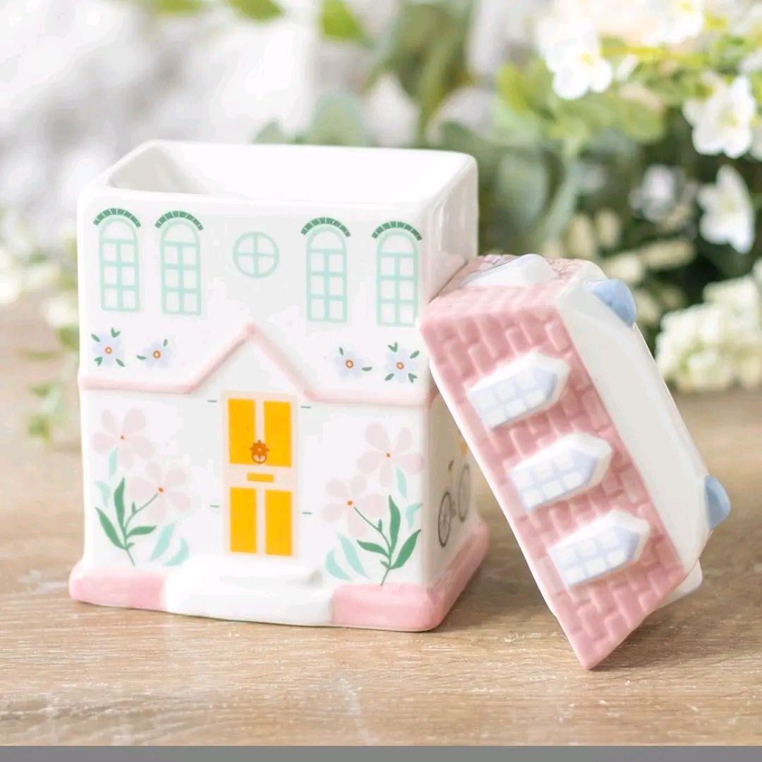 House Shaped Pastel Oil Burner/Wax Warmer