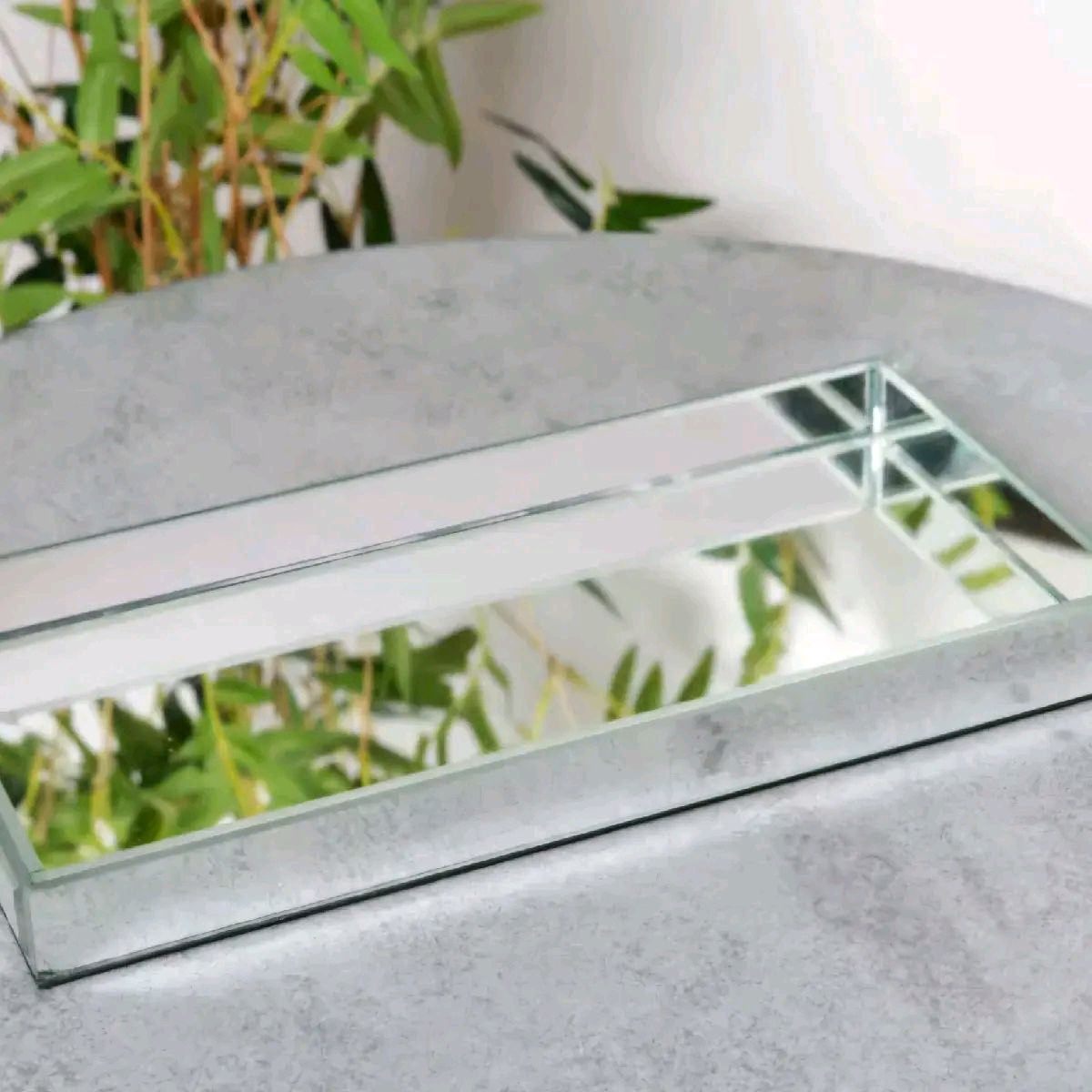 Mirrored Trinket Tray for Home Decor - Plate Style