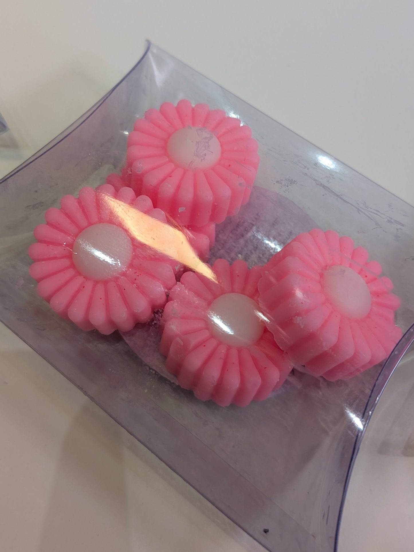 Sol Inspired Flower Shaped Mini Wax Melts in clear Pillow Box