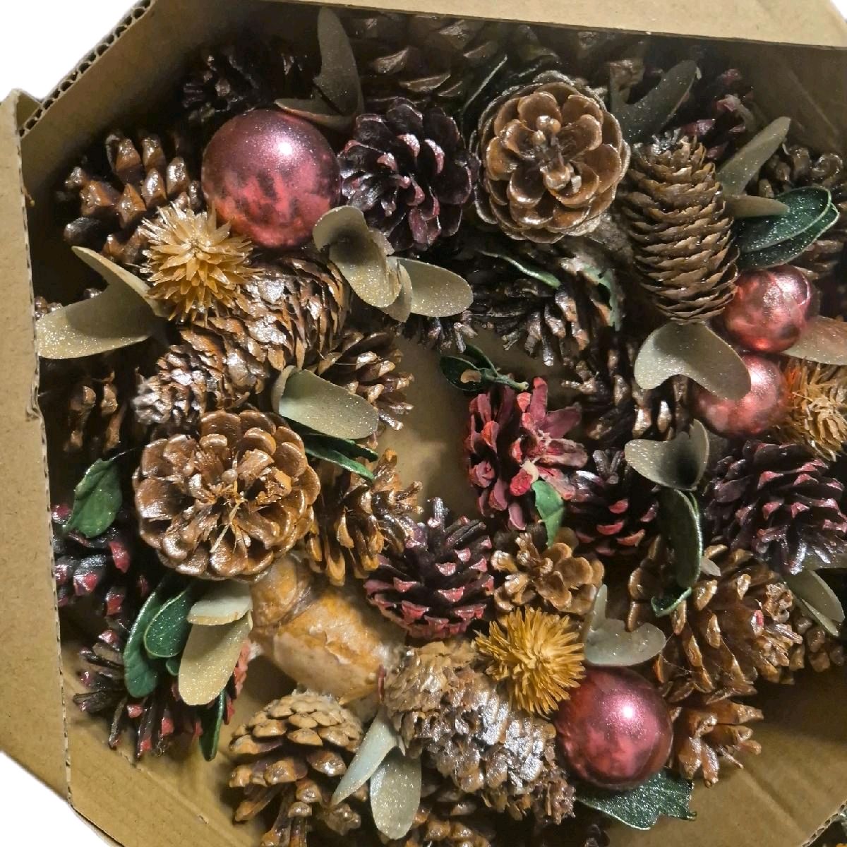 Christmas Wreaths in Window Box 30x8 - Festive Home Decor Gifts various designs Door Decoration Rose Gold